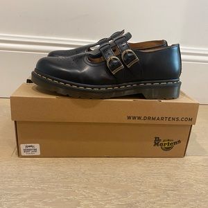 Dr. Martens: Mary Jane